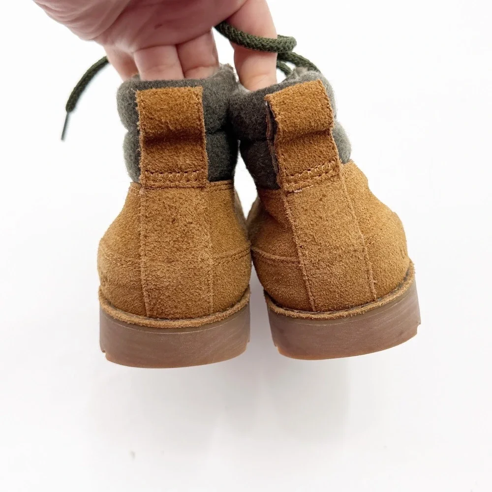 UGG Kids Barelo Suede Hiking Boots Chestnut Brown Olive Green Size 2 1001497